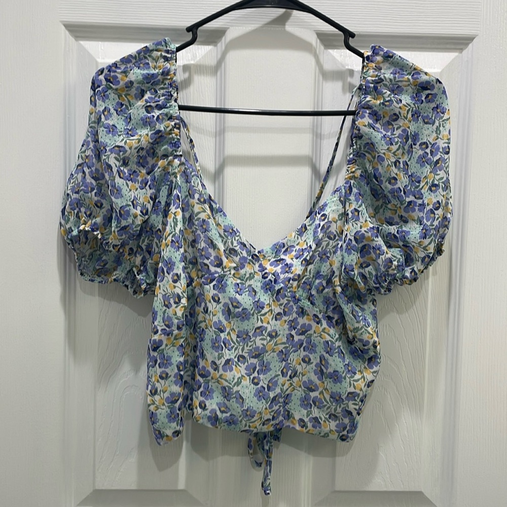 Promesa Open Back Floral Top